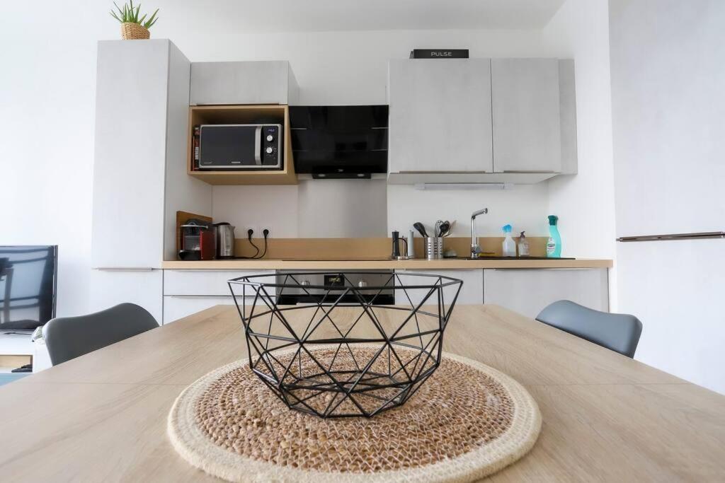 Le Nid Des Romains - T2 Neuf - Balcon - Vue Annecy Ngoại thất bức ảnh
